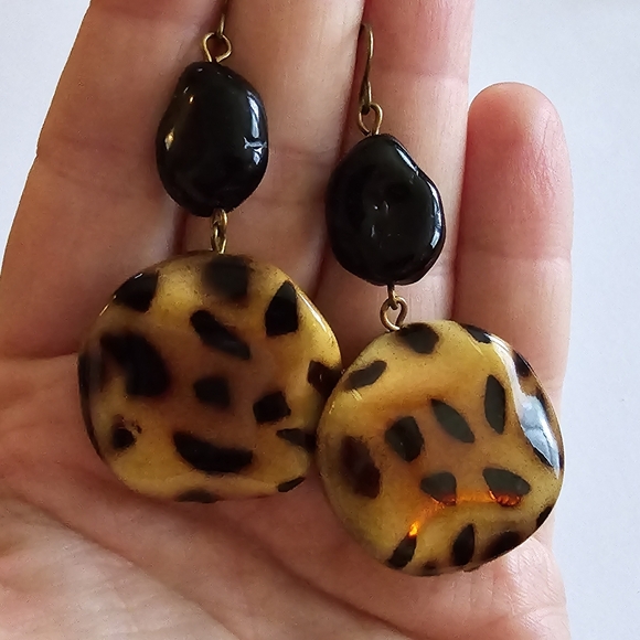 Leopard spots earrings black brown safari cheetah cat tan gold tone - Picture 7 of 7